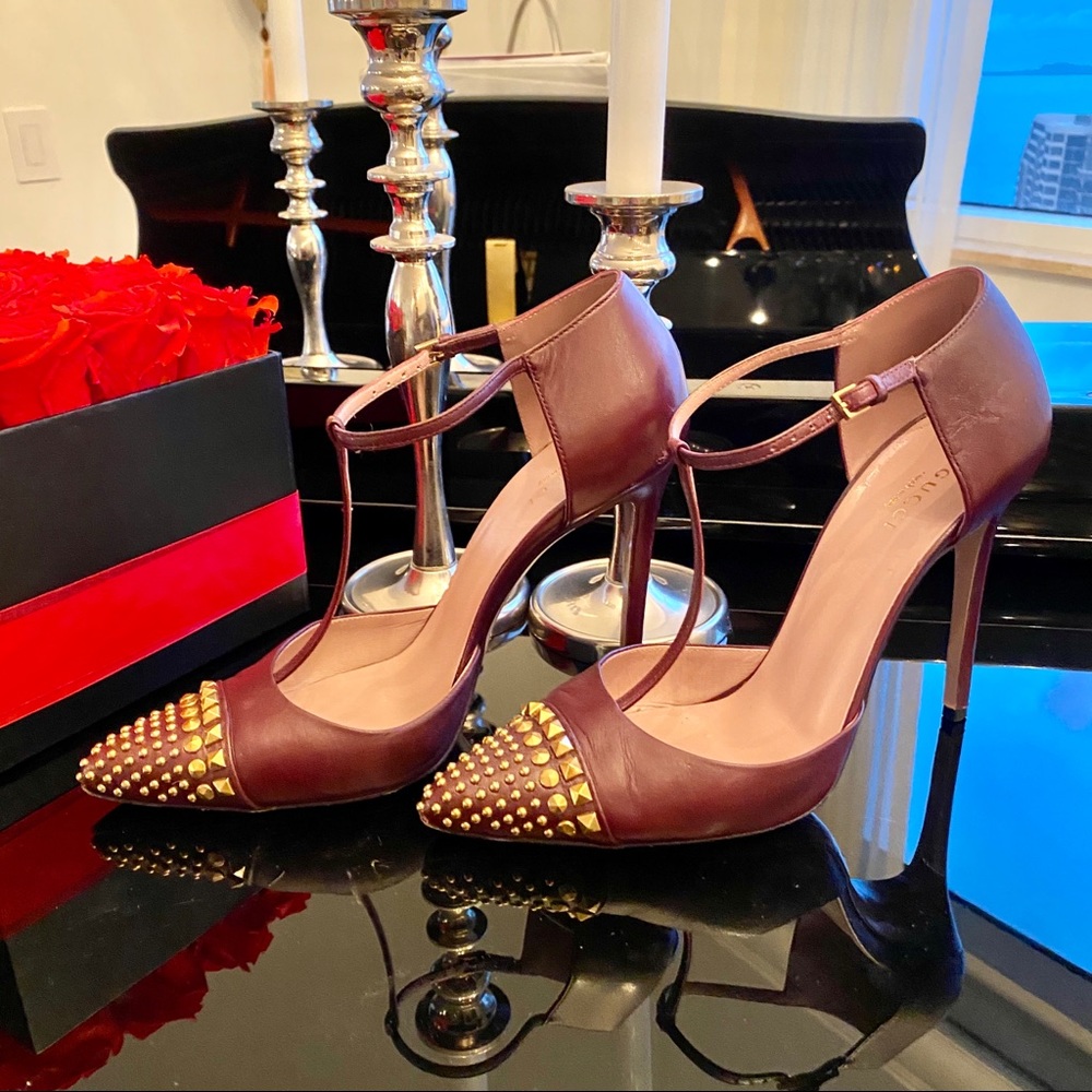 🎉HP🎉 AUTH GUCCI COLINE STUDDED T-STRAP PUMP - Picture 3 of 16